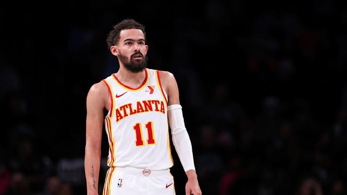 深圳新鹏城主帅陈涛观战曼城比赛，明日与城市集团同事会面（深圳新鹏城主帅陈涛现身曼城赛场，明日将与城市集团同事会晤）