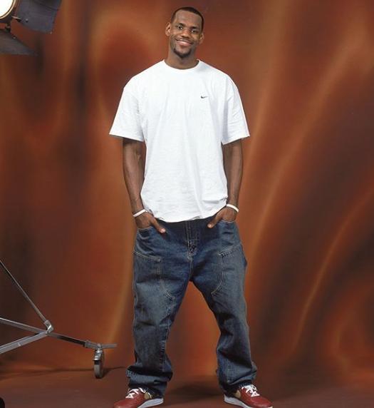 热议邵佳一上任：挑战与机遇并存，能带来更多的血性（邵佳一履新引发热议：机遇与挑战同在，或将带来更多血性）